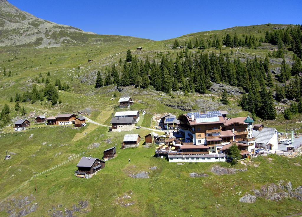 Hotel Silbertal - Almhuetten Solden Ruang foto