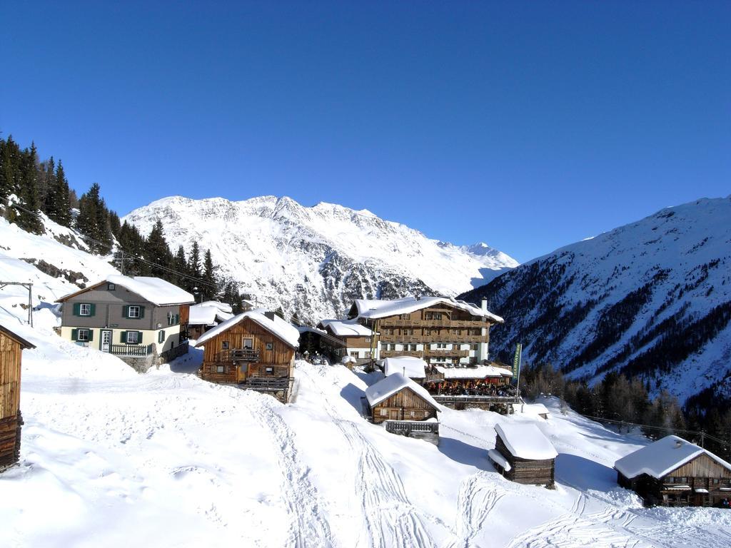 Hotel Silbertal - Almhuetten Solden Ruang foto